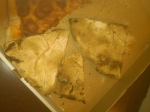 fez-makes-pizza-3